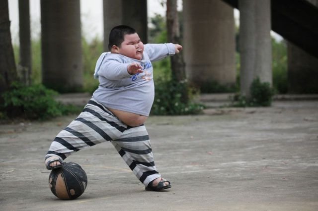 chinese-kid-footballer.jpg